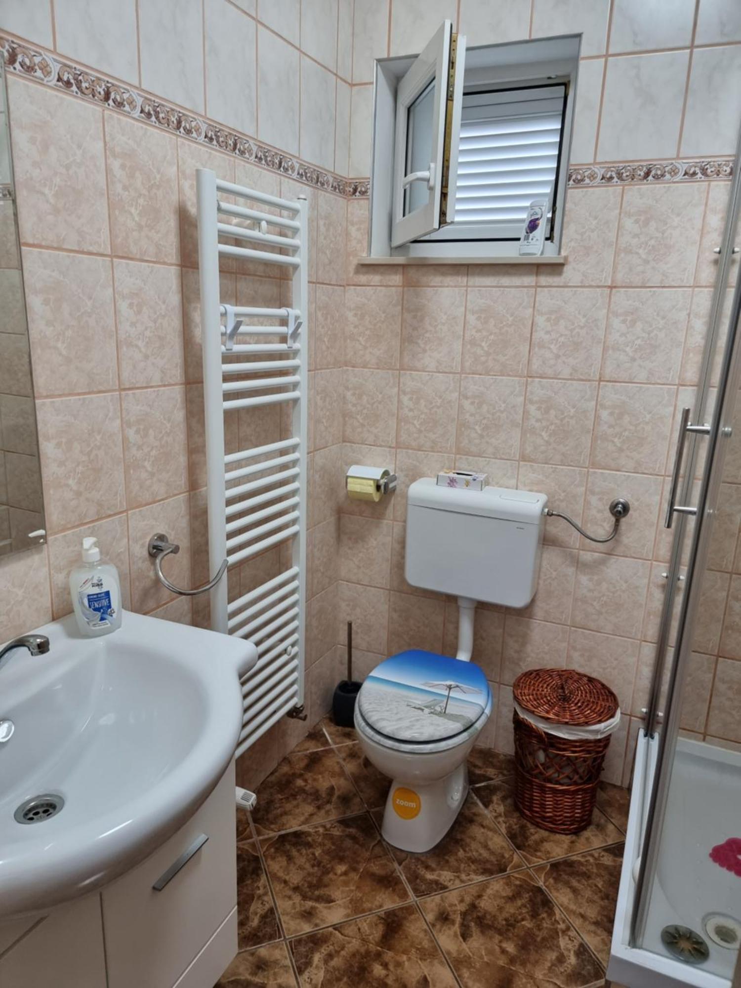 Apartments Katarina Šmrika الغرفة الصورة
